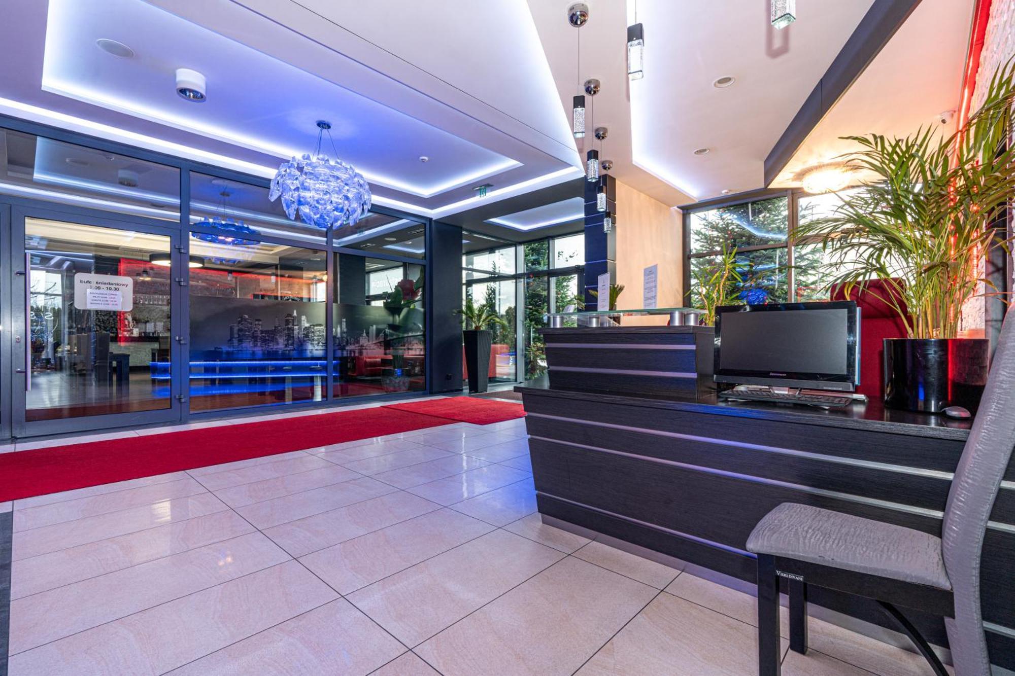 Hotel Soray เวียลิชกา ภายนอก รูปภาพ